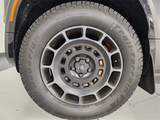 New 2025 Land Rover Defender 110 image 8