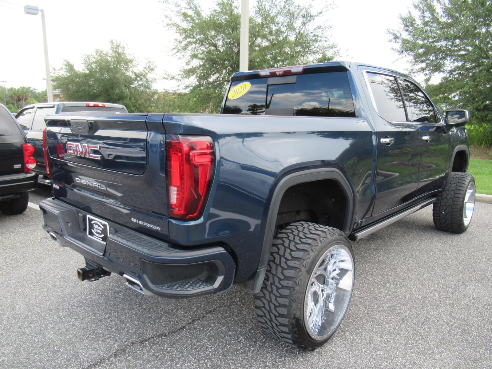 Used 2020 GMC Sierra 1500 Denali w/ Denali Ultimate Package RWD image 8