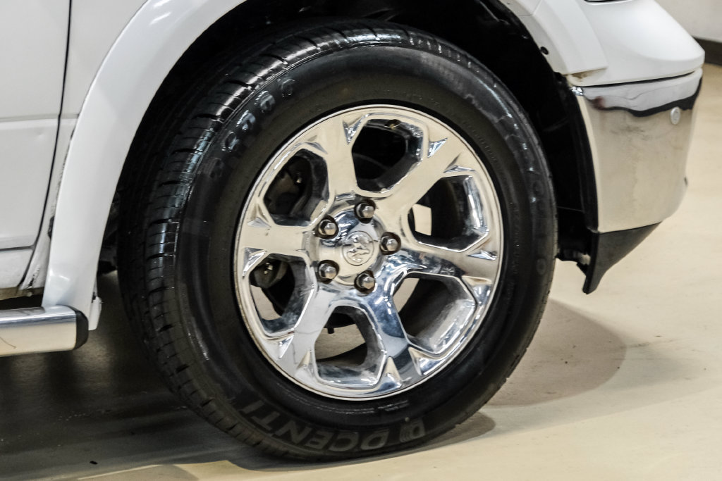 Used 2018 RAM 1500 Laramie AWD/4WD image 50