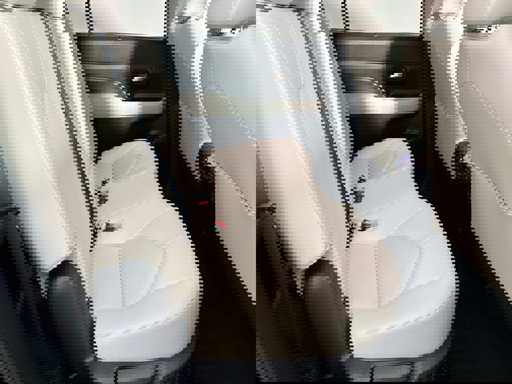 Used 2025 Toyota Grand Highlander AWD Hybrid image 35