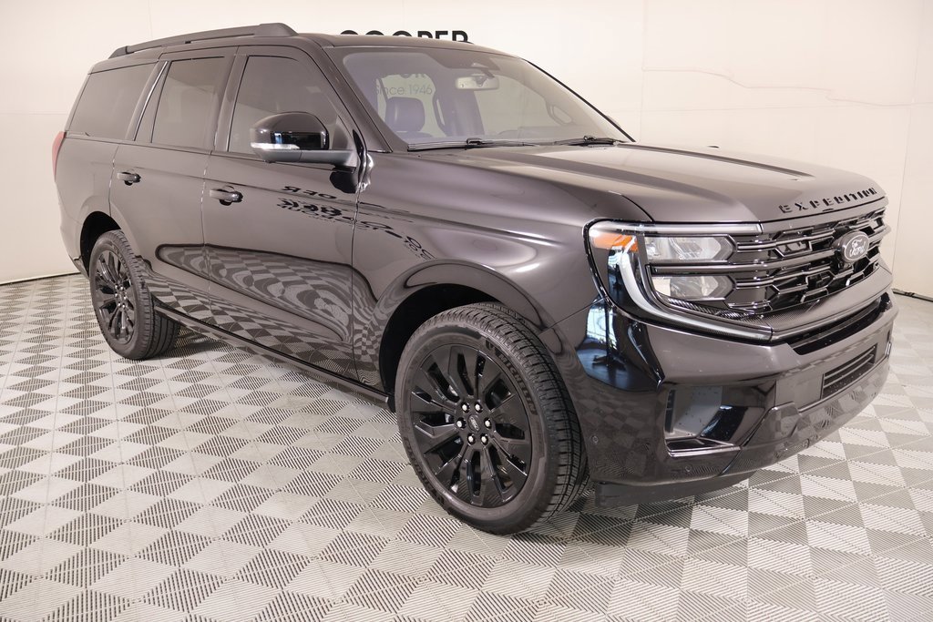 Used 2025 Ford Expedition Platinum w/ Stealth Appearance Package
