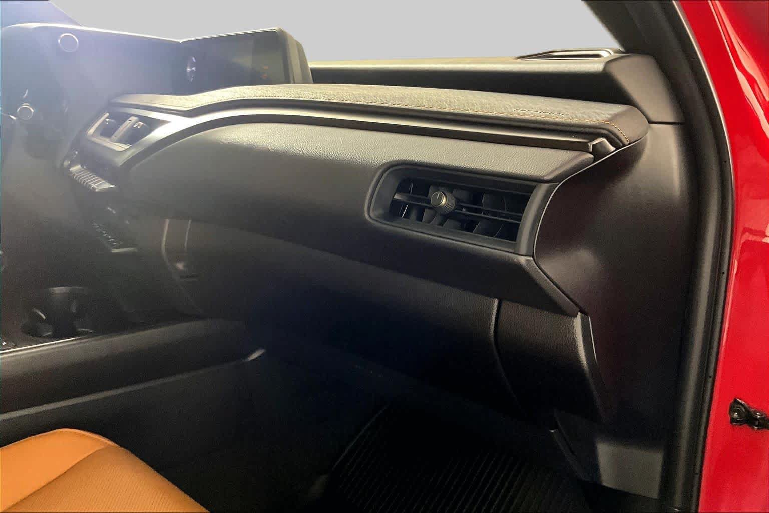 Used 2021 Lexus UX 250h w/ Premium Package AWD/4WD image 17