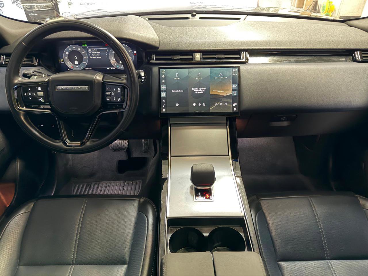 Used 2025 Land Rover Range Rover Velar S AWD/4WD image 30