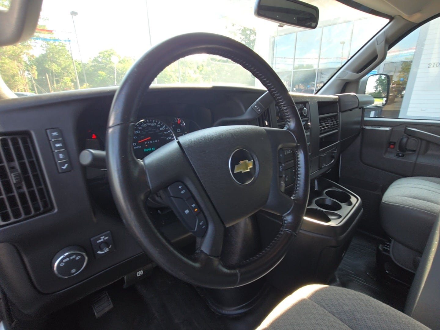 Used 2022 Chevrolet Express 2500 w/ Driver Convenience Package RWD image 17