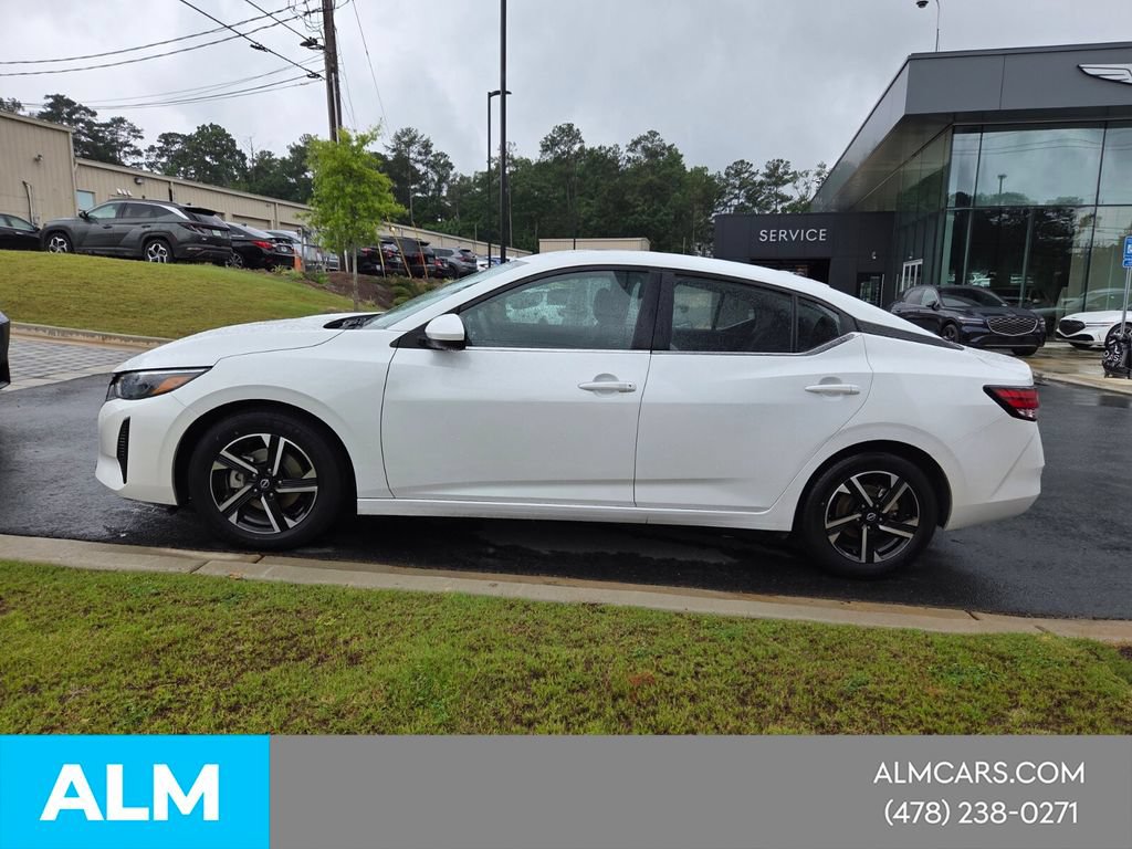 Used 2024 Nissan Sentra SV FWD image 3