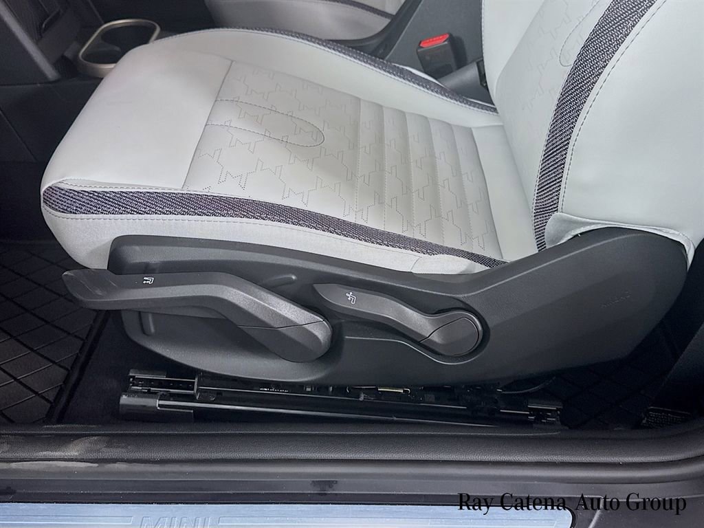 Certified 2026 MINI Cooper S FWD image 19