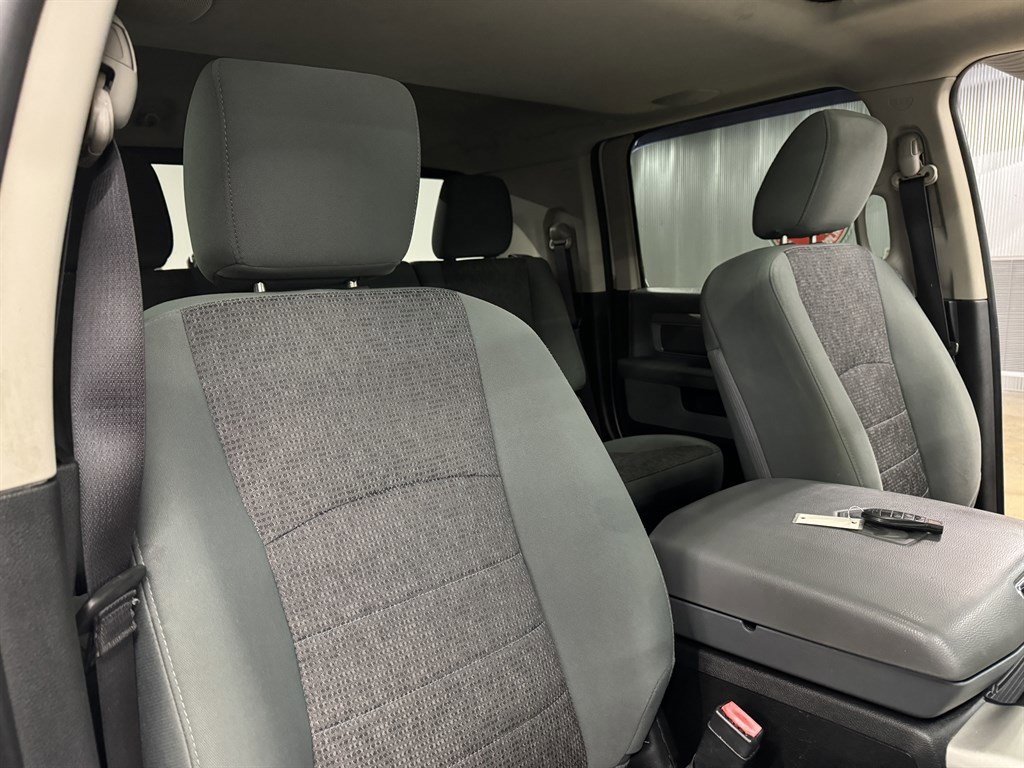 Used 2017 RAM 3500 Big Horn AWD/4WD image 36