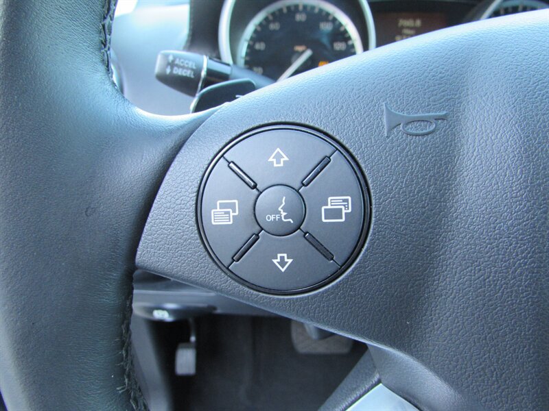 Used 2010 Mercedes-Benz GL 450 4MATIC image 14