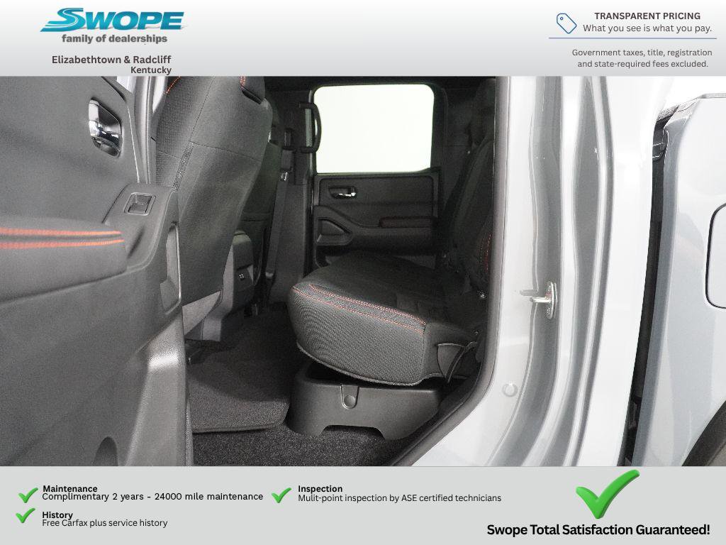 Used 2025 Nissan Frontier PRO-4X AWD/4WD image 12