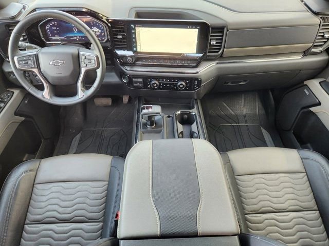 Used 2025 Chevrolet Silverado 1500 ZR2 image 36
