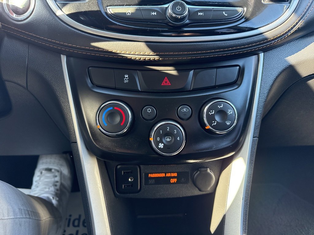 Certified 2021 Chevrolet Trax LT w/ Driver Confidence Package image 29