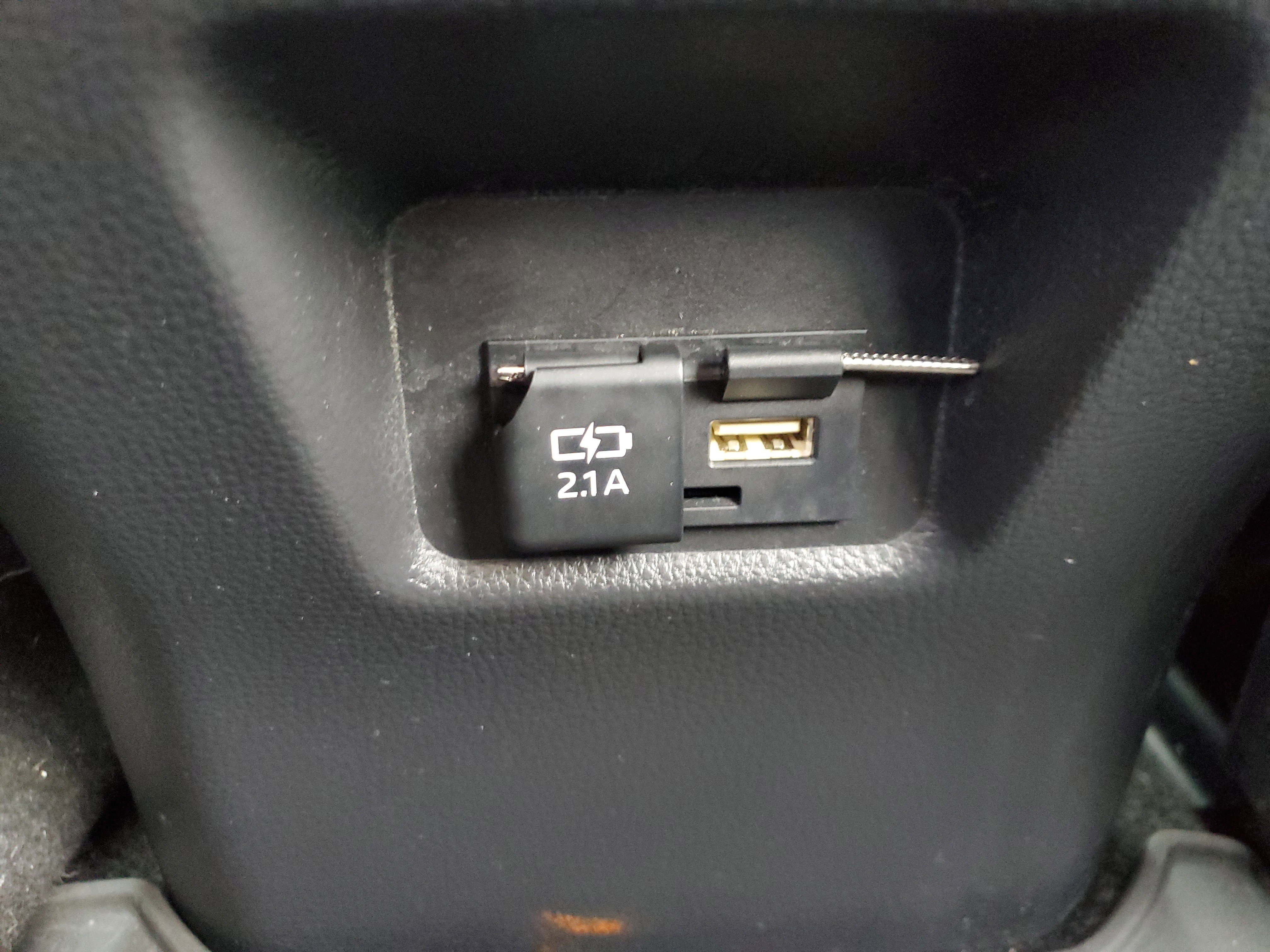 Used 2021 Toyota RAV4 XSE image 12