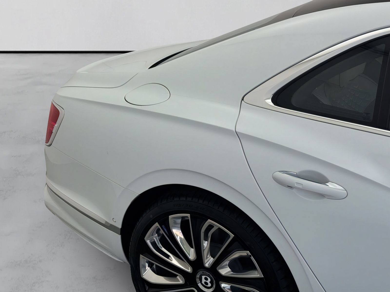 New 2026 Bentley Flying Spur Plug-In Hybrid AWD/4WD image 30