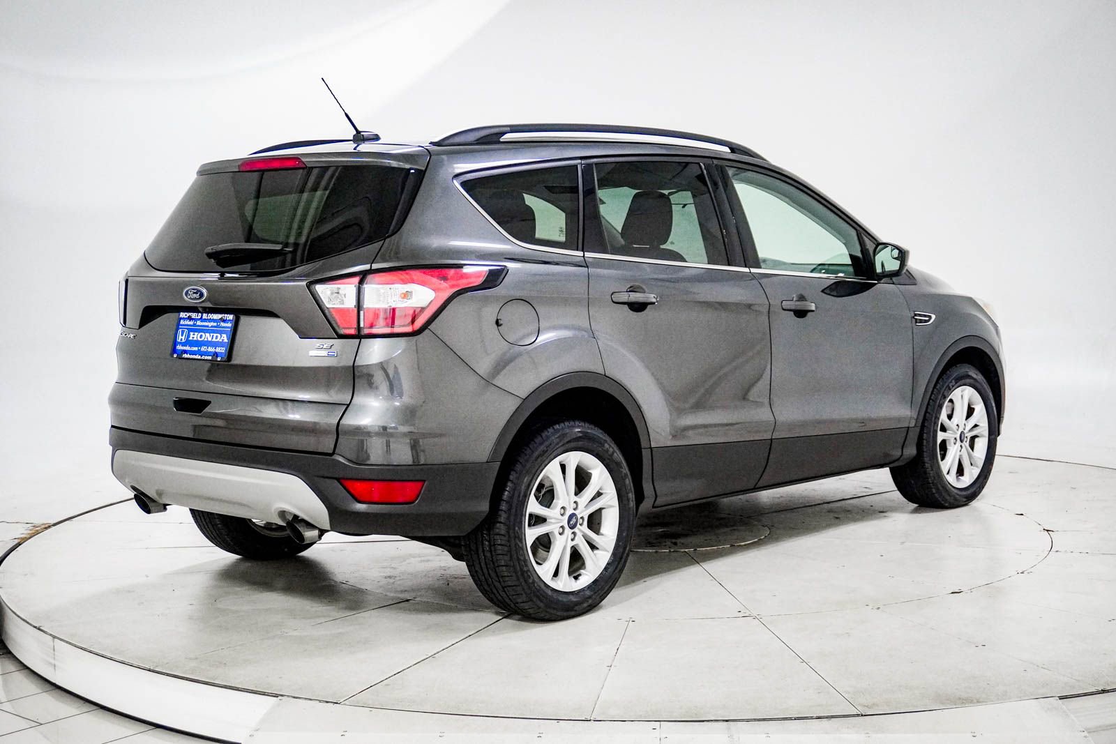Used 2018 Ford Escape SE AWD/4WD image 9