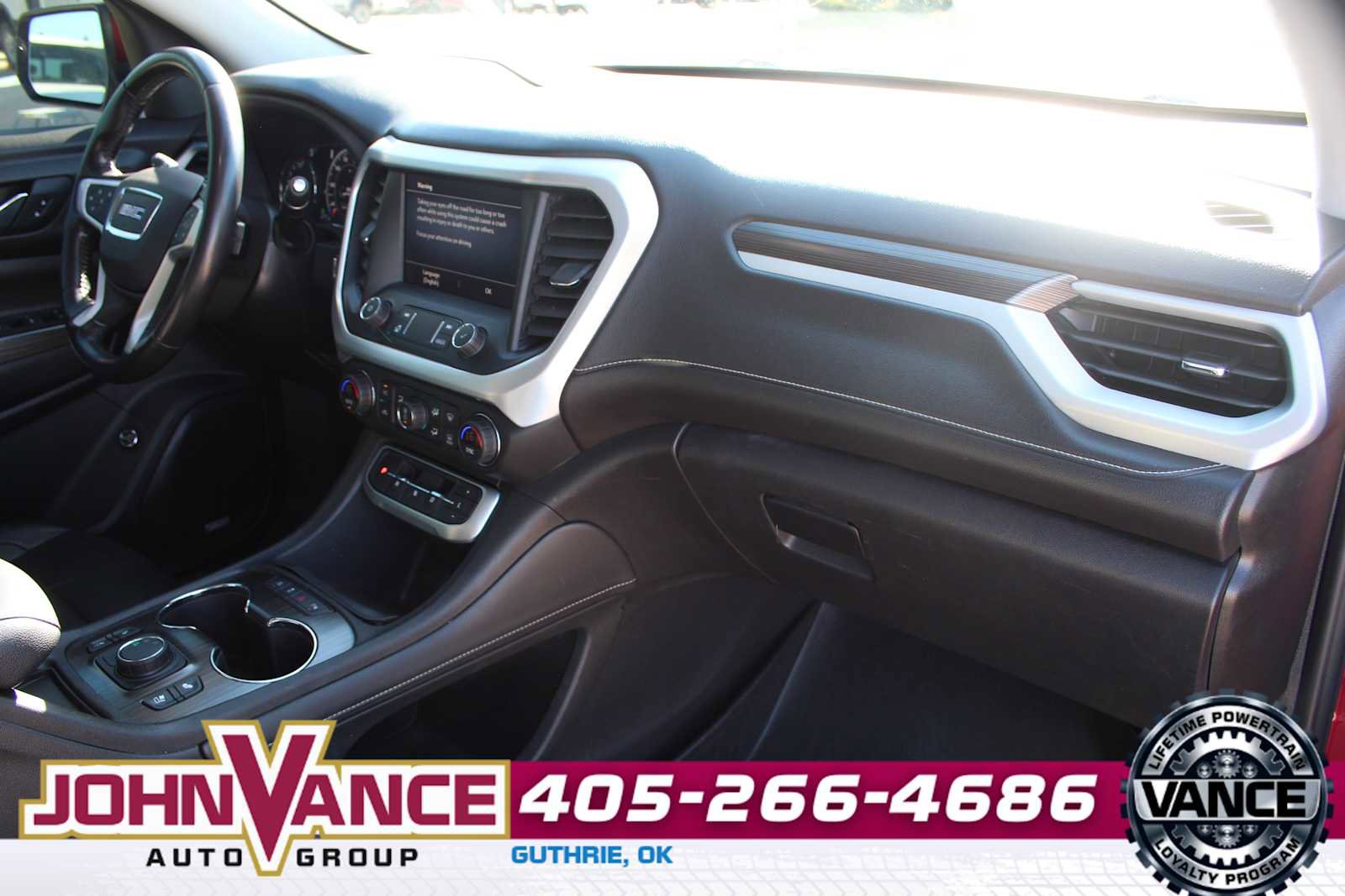 Used 2020 GMC Acadia SLT w/ Driver Alert Package II image 16