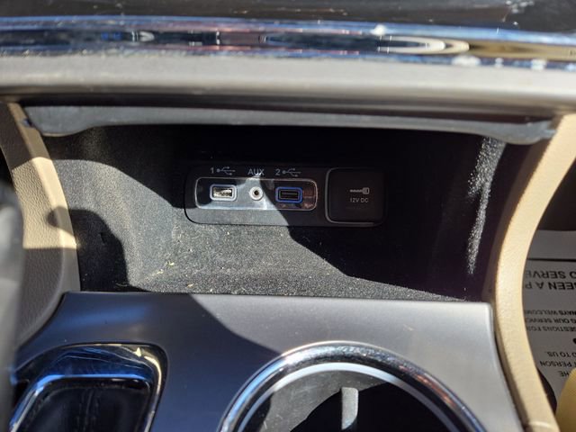 Used 2021 Jeep Grand Cherokee Limited AWD/4WD image 23