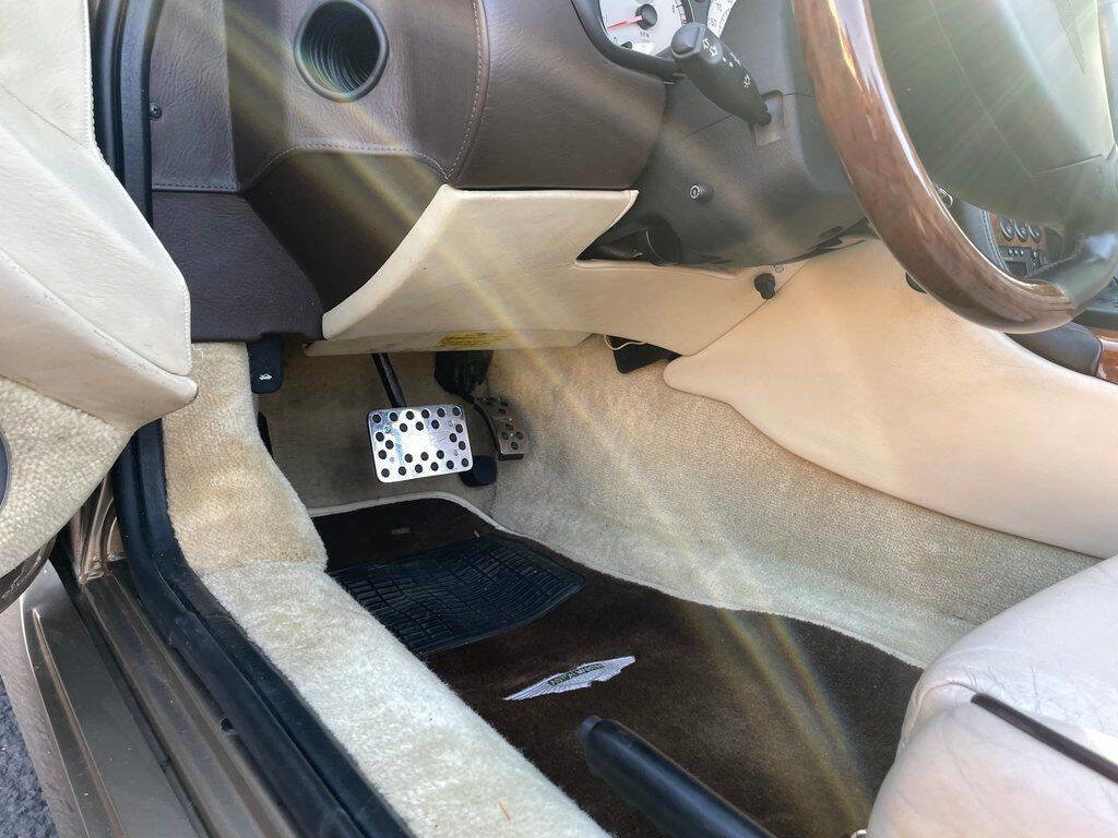 Used 2003 Aston Martin DB7 Vantage image 52