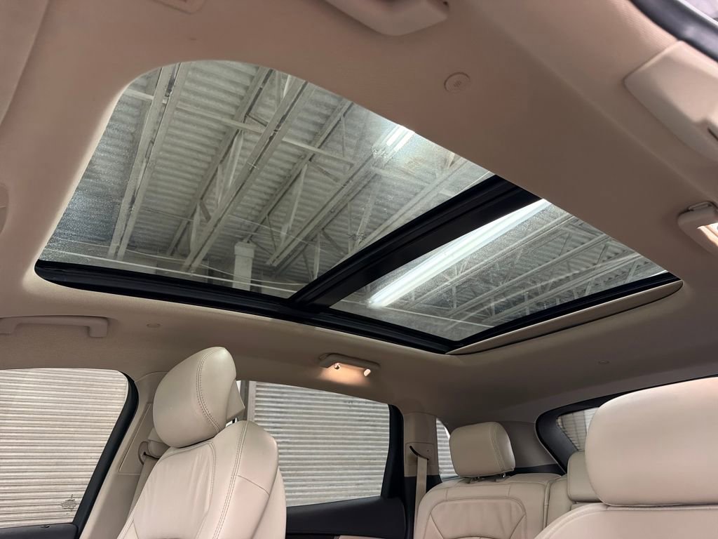 Used 2019 Lincoln Nautilus Reserve image 9