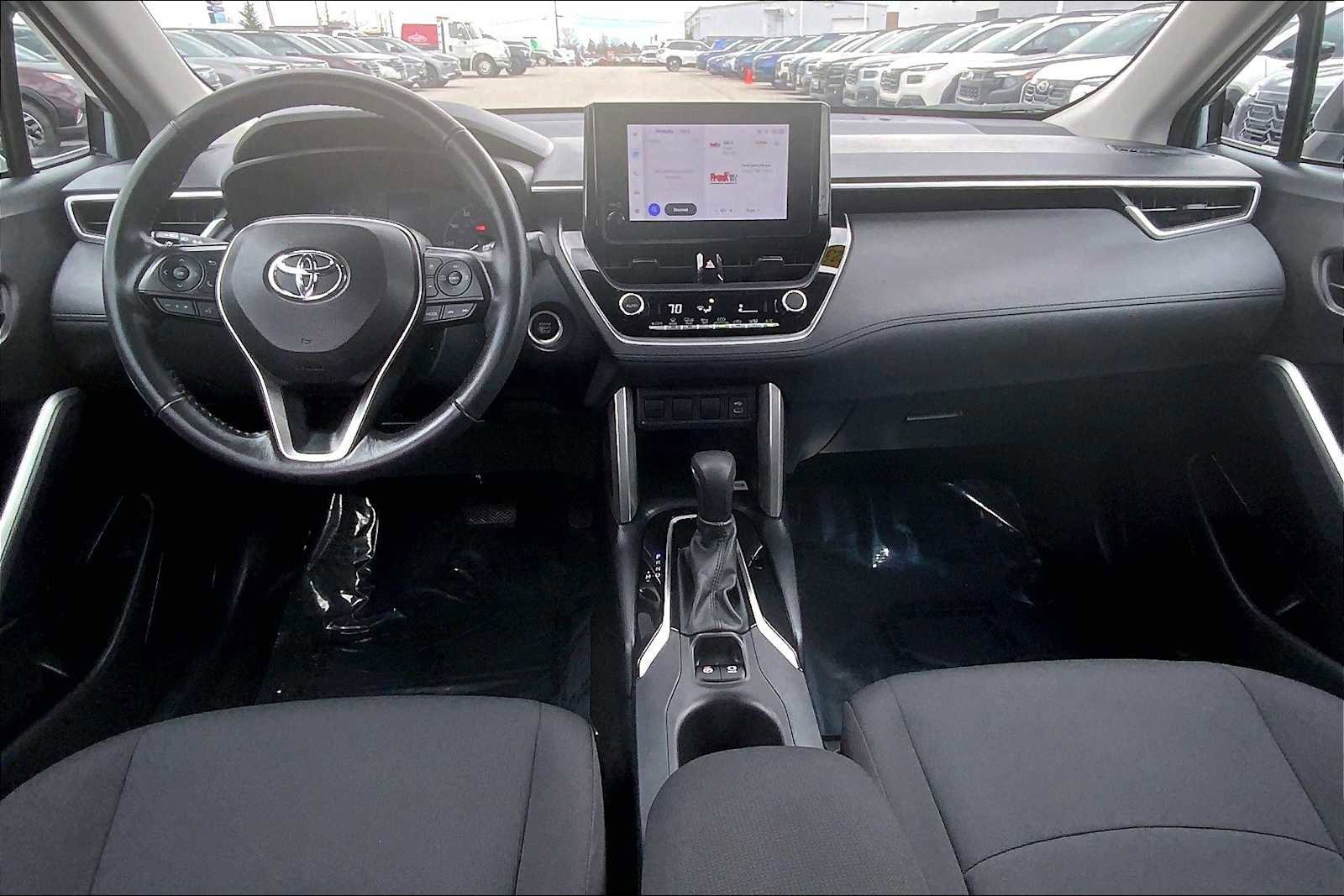 Used 2023 Toyota Corolla Cross LE w/ Moonroof Package AWD/4WD image 15