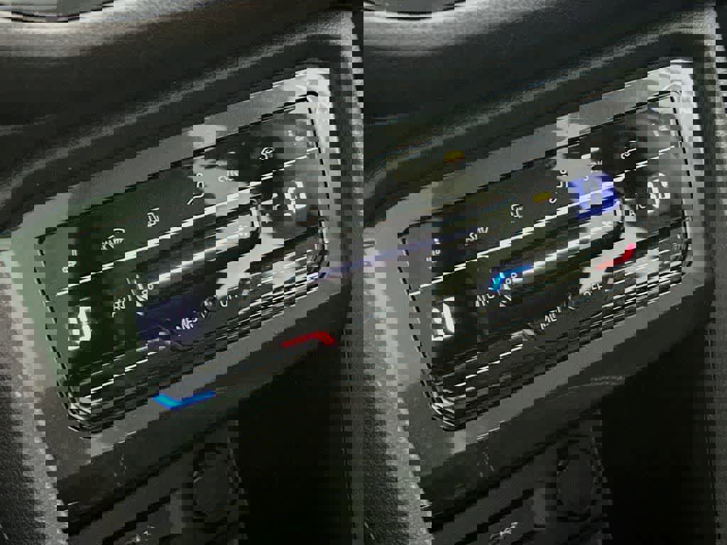 Used 2023 Volkswagen Tiguan SE R-Line image 19