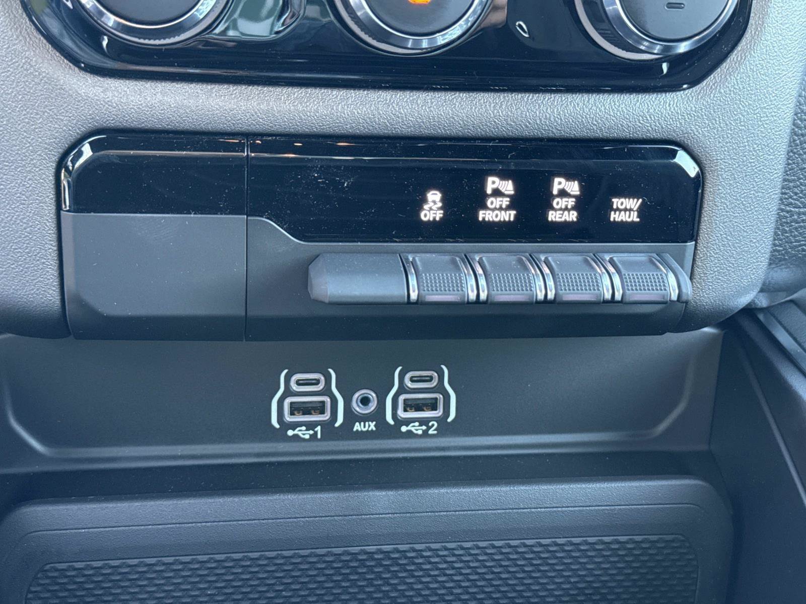 New 2026 RAM 1500 Big Horn AWD/4WD image 26