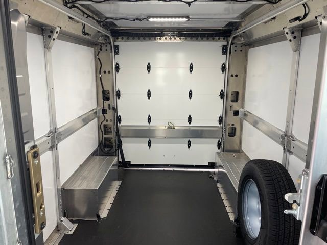 New 2025 Chevrolet Brightdrop 400 w/ Battery Pack, Max Range image 11