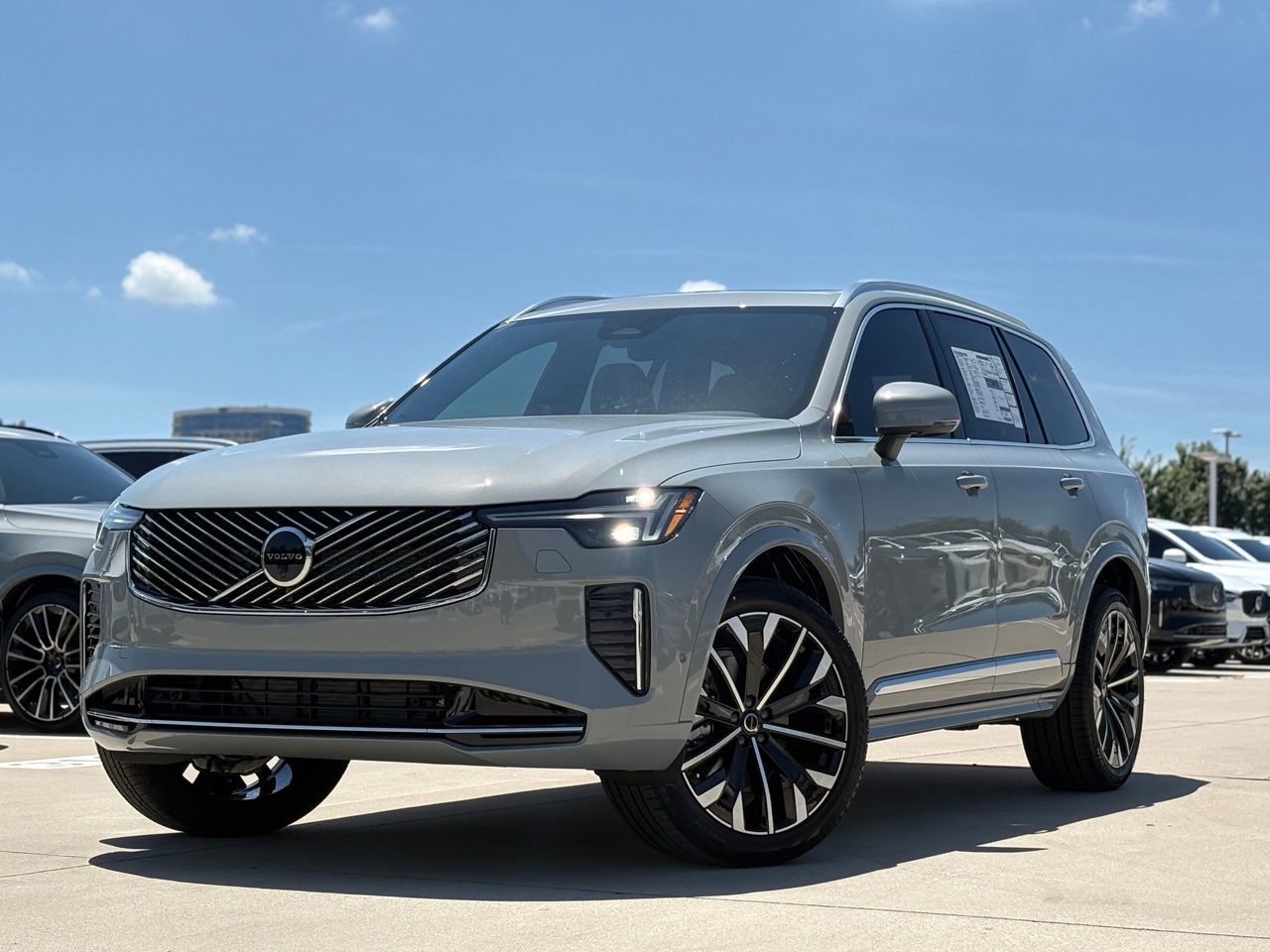 New 2026 Volvo XC90 B6 Plus w/ Protection Package Premier AWD/4WD image 2