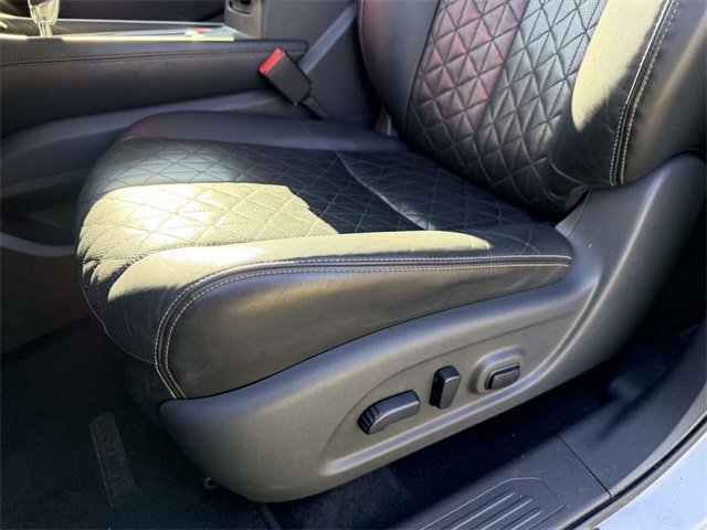 Used 2023 Nissan Murano Platinum image 17