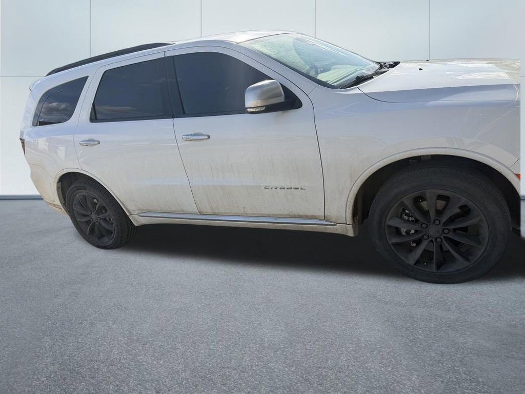 Used 2021 Dodge Durango Citadel w/ Premium Entertainment Group image 2