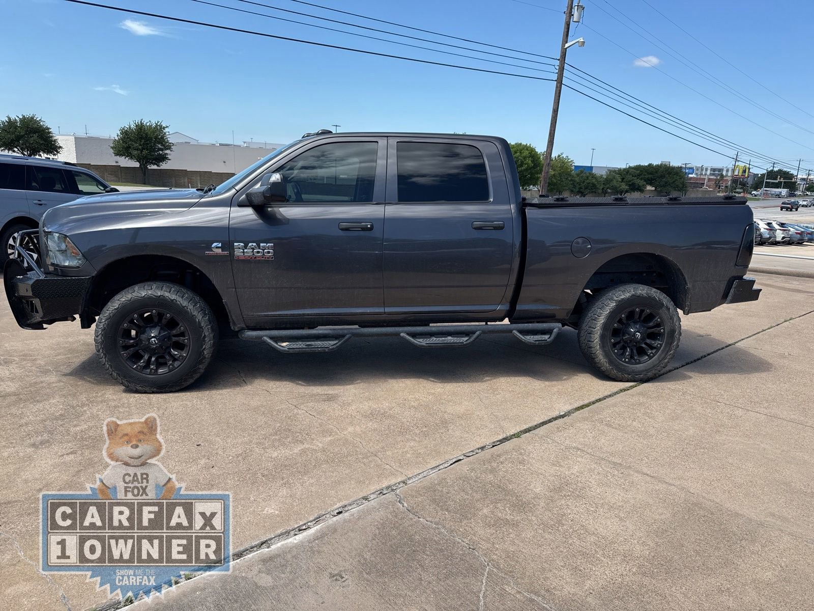 Used 2018 RAM 2500 Tradesman w/ Chrome Appearance Group AWD/4WD image 4