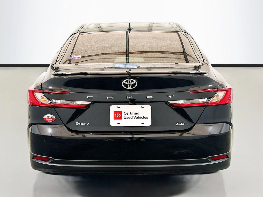 Used 2025 Toyota Camry LE w/ Convenience Package FWD image 5