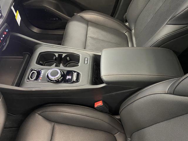 New 2026 Jeep Cherokee Overland w/ Trailer Tow Group image 22