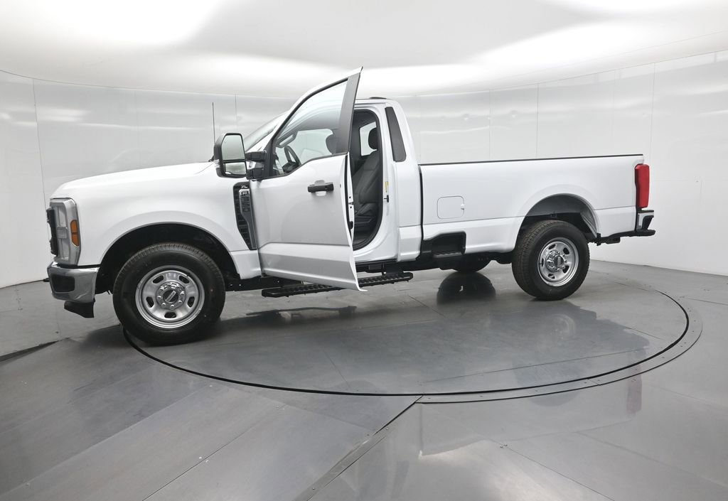 New 2026 Ford F350 XL w/ XL Chrome Package image 31