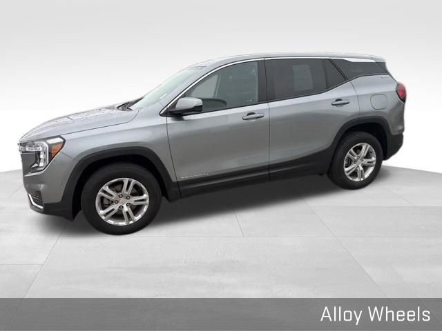 Used 2023 GMC Terrain SLE AWD/4WD image 7
