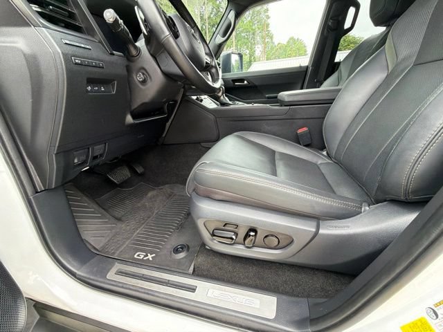 Used 2024 Lexus GX 550 AWD/4WD image 35