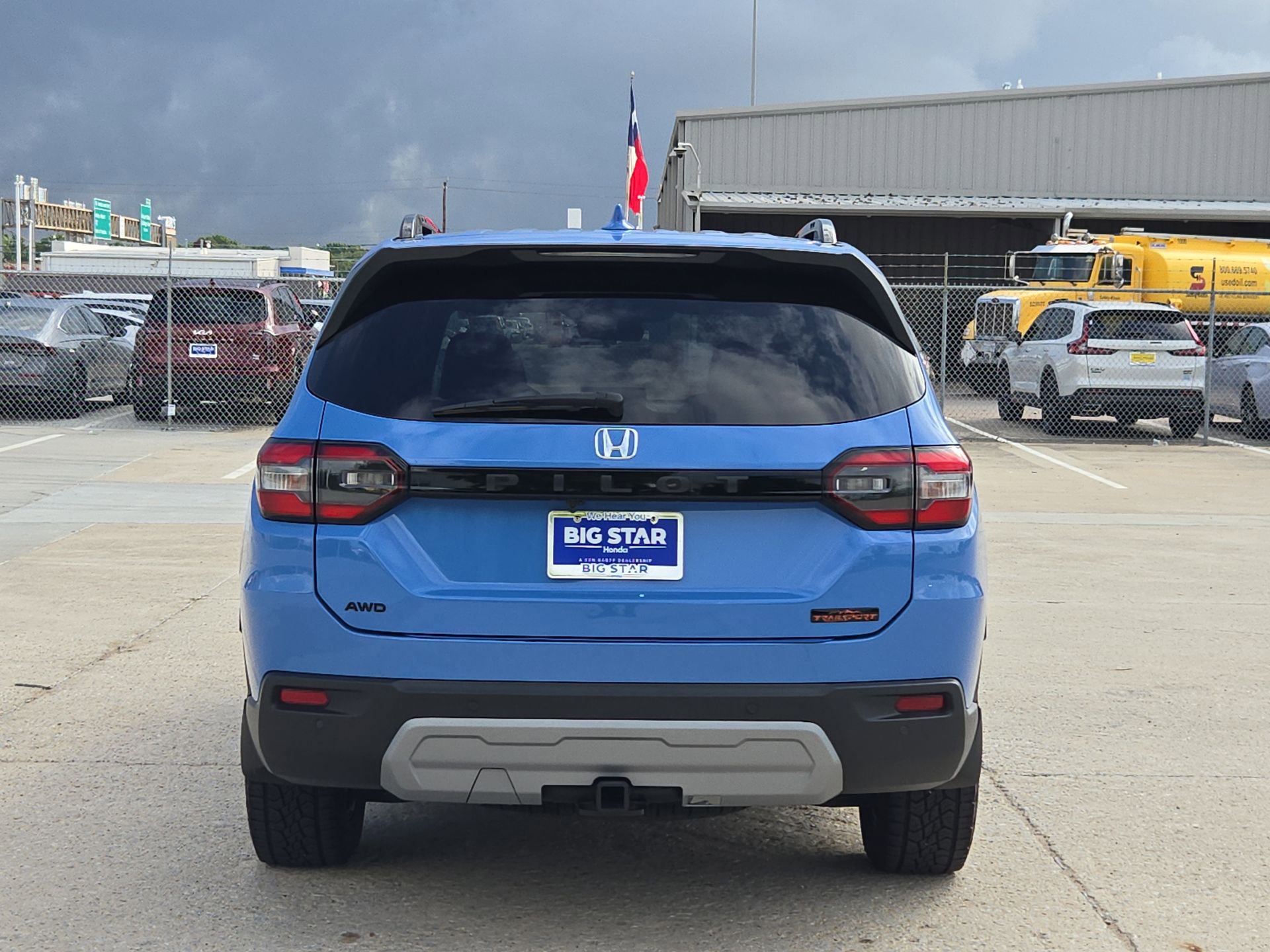 Used 2024 Honda Pilot TrailSport image 5