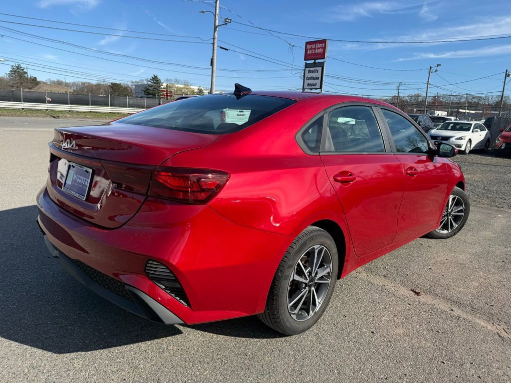 Used 2022 Kia Forte LXS FWD image 7