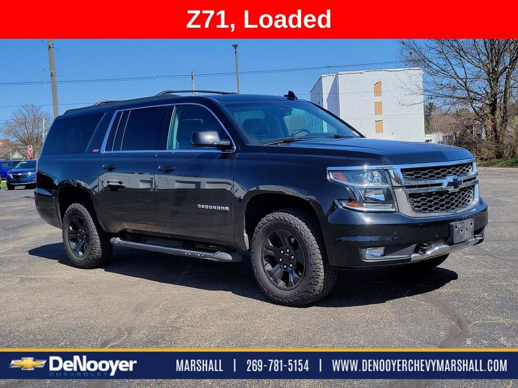Used 2018 Chevrolet Suburban LT image 2