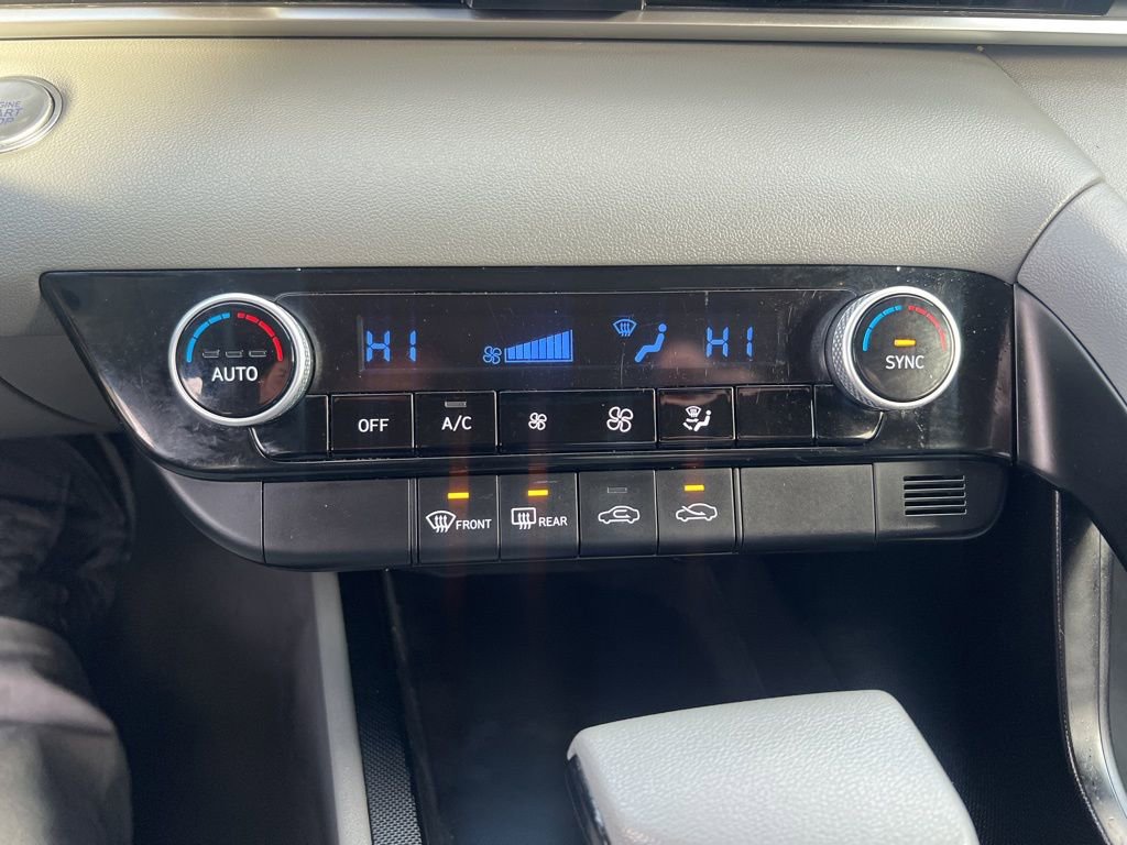 Used 2023 Hyundai Elantra SEL w/ Cargo Package image 48