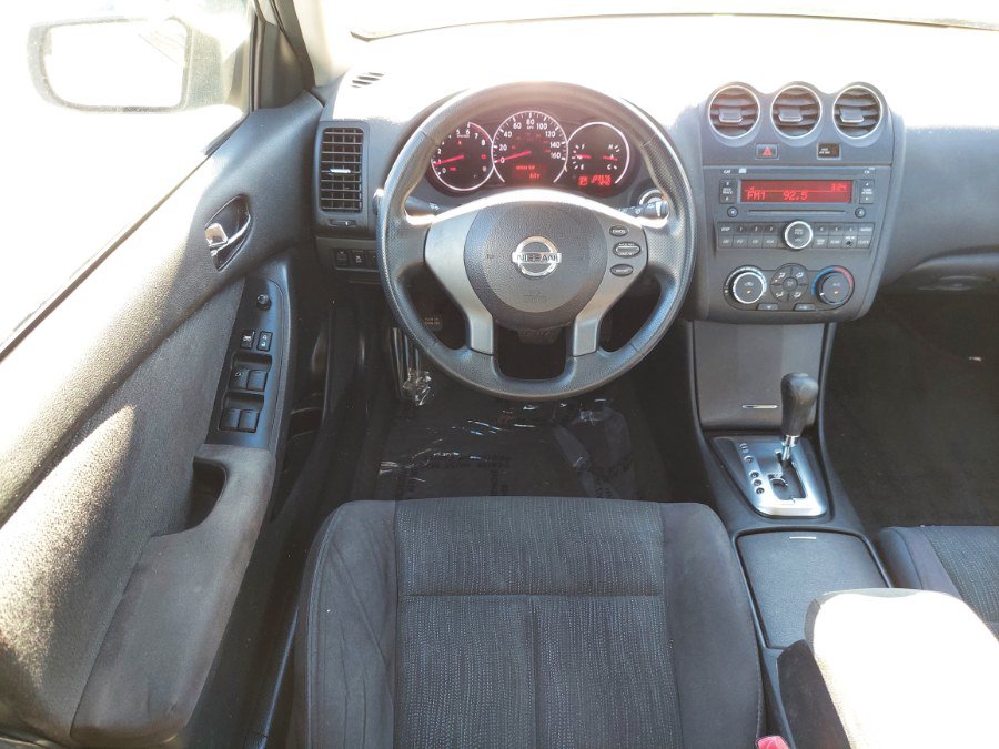 Used 2012 Nissan Altima 2.5 S FWD image 10