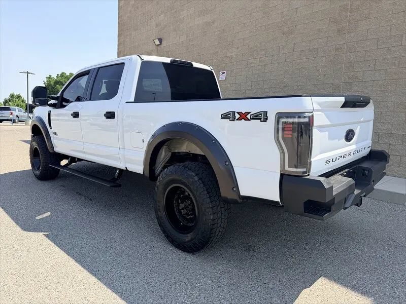 Used 2017 Ford F250 XLT AWD/4WD image 6