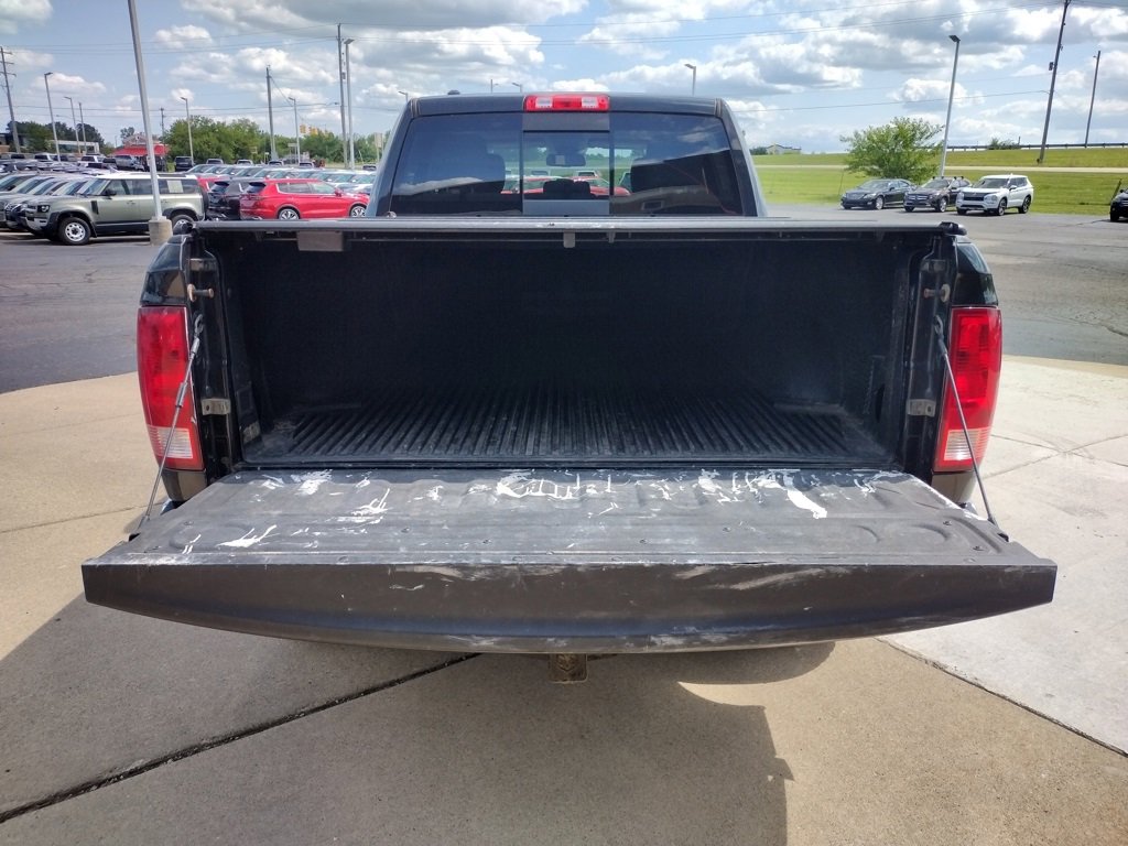 Used 2016 RAM 1500 Classic SLT image 9