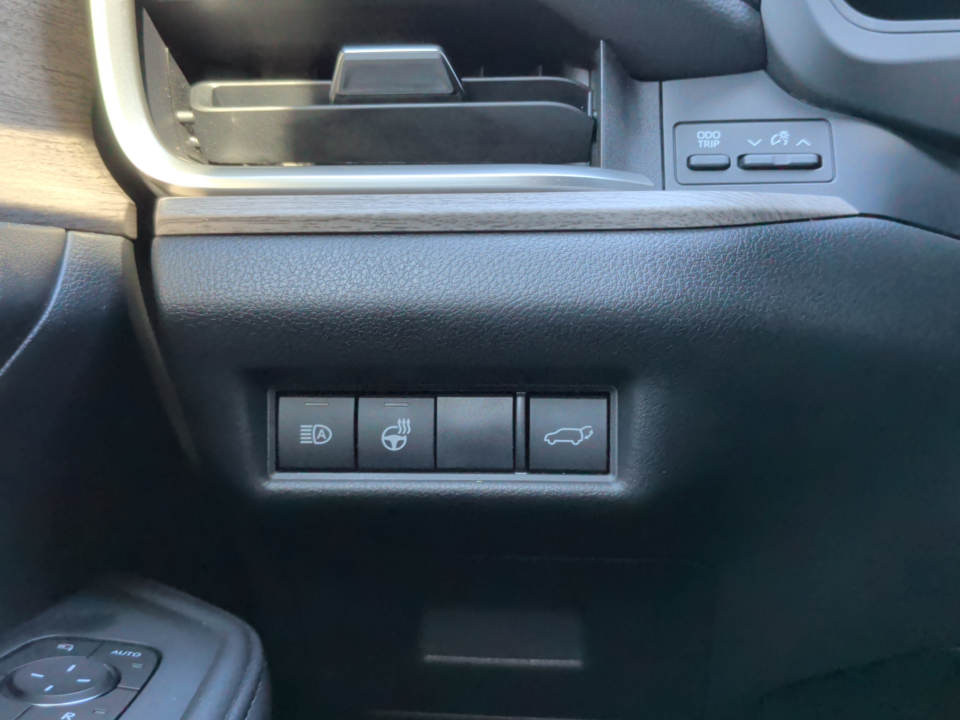 Used 2025 Toyota Grand Highlander AWD image 23