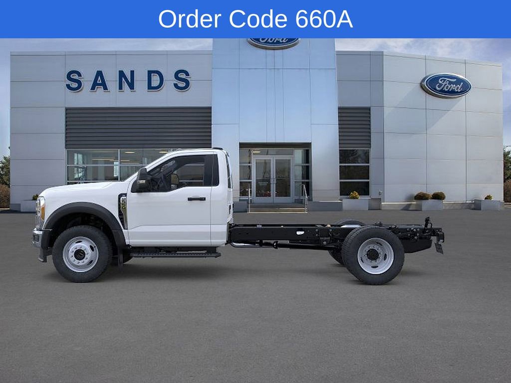 New 2025 Ford F550 4x4 Regular Cab Super Duty w/ XL Chrome Package image 3