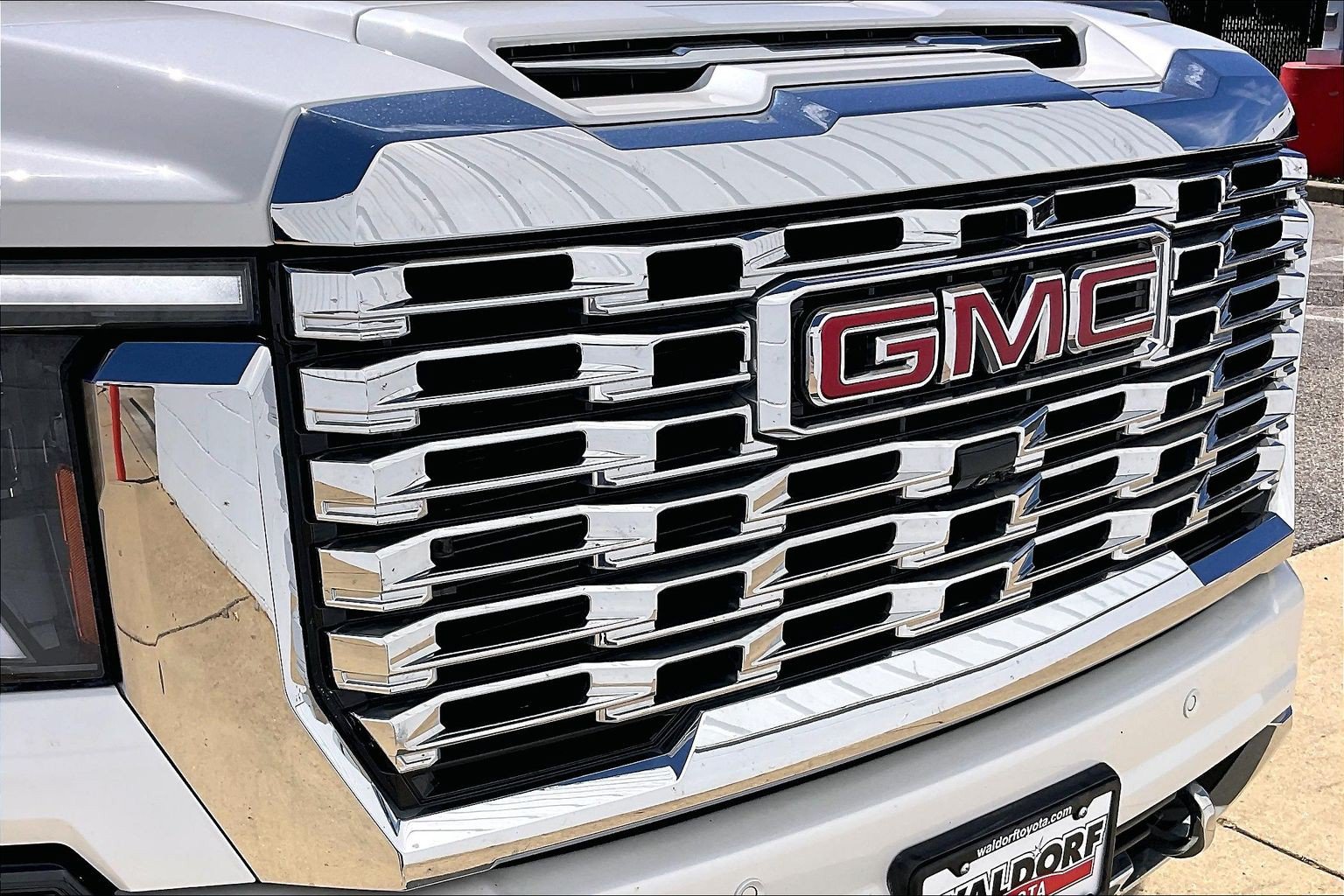 Used 2024 GMC Sierra 2500 Denali w/ Denali Reserve Package AWD/4WD image 34