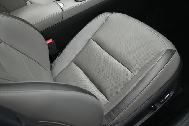 Used 2023 INFINITI QX50 Luxe w/ Accent Package FWD image 37