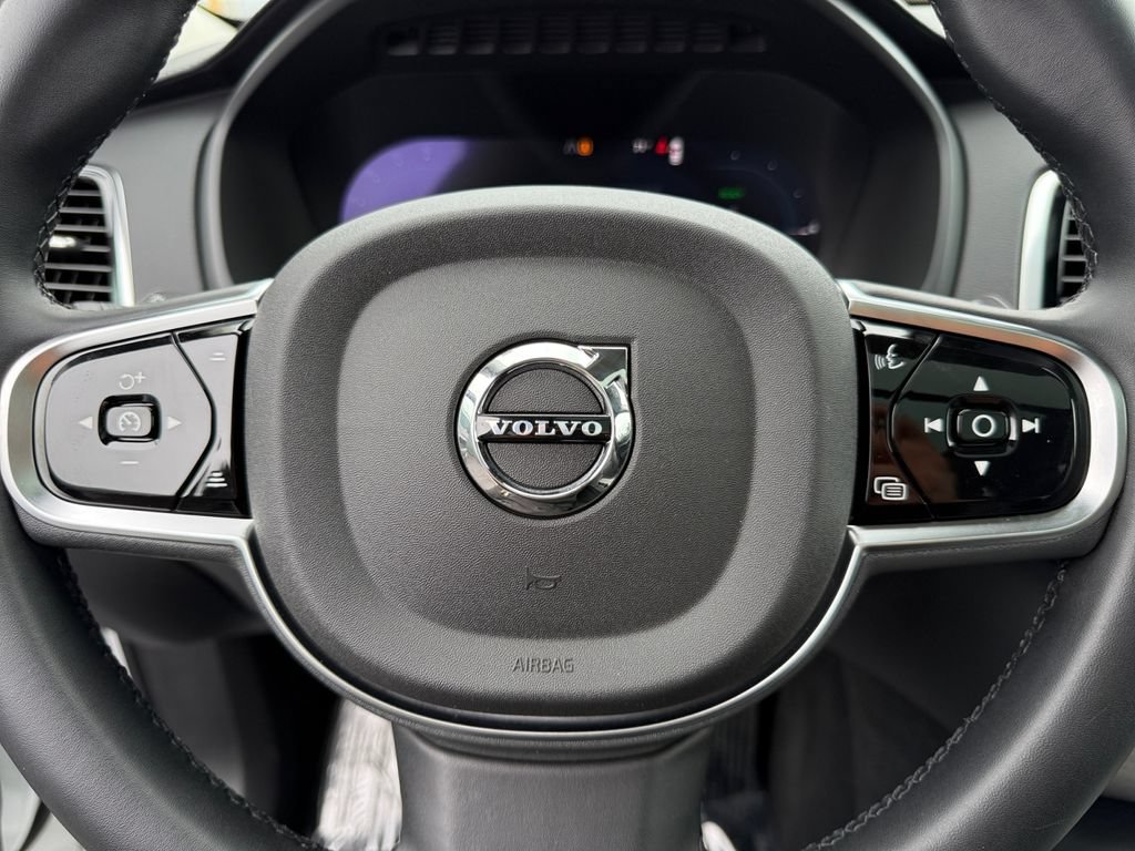 Used 2025 Volvo XC90 T8 Ultra w/ Protection Package Premier AWD/4WD image 19