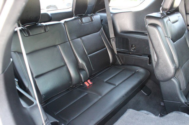 Used 2021 Ford Explorer ST w/ ST Street Pack image 15