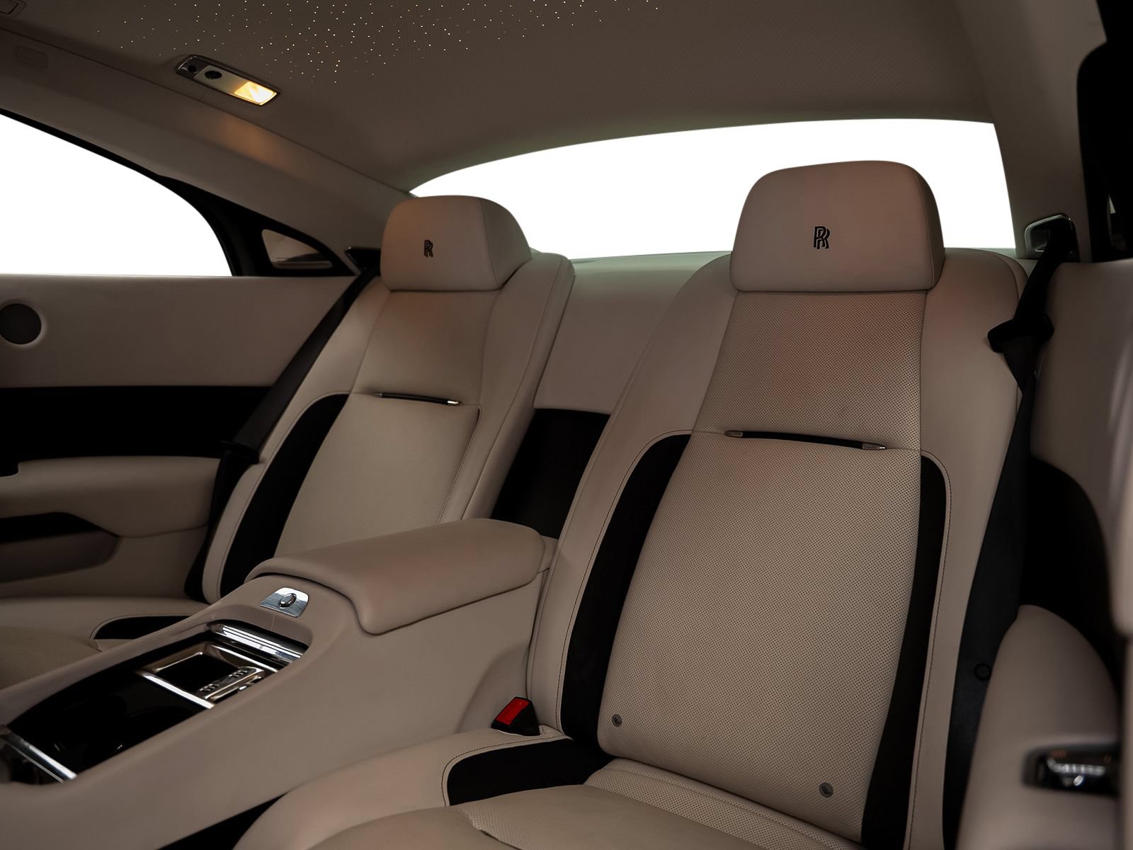 Used 2018 Rolls-Royce Wraith RWD image 38