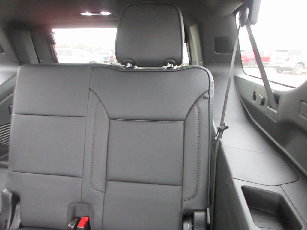 New 2026 GMC Yukon XL Denali w/ Sun & Power Step Package image 15